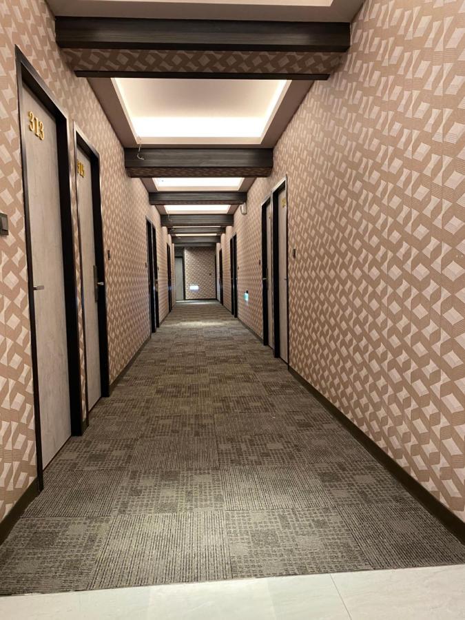 Weifeng Boutique Business Hotel - Zhanqian Branch Pingtung Luaran gambar