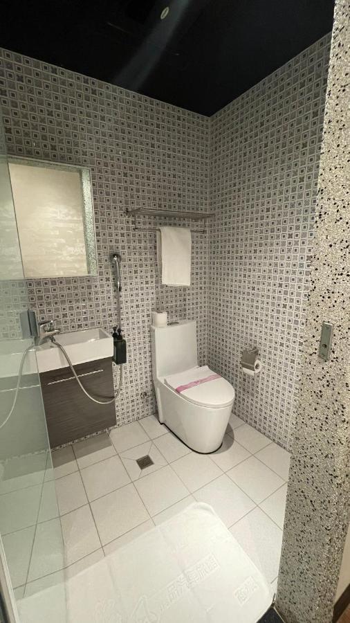 Weifeng Boutique Business Hotel - Zhanqian Branch Pingtung Luaran gambar